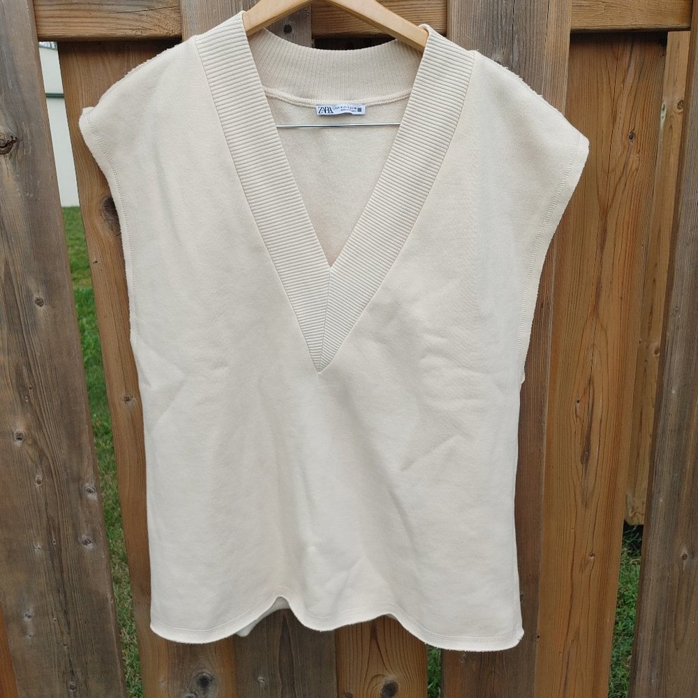PLUSH ZARA Sleeveless V Neck Sweatshirt Size M Men's NWOT